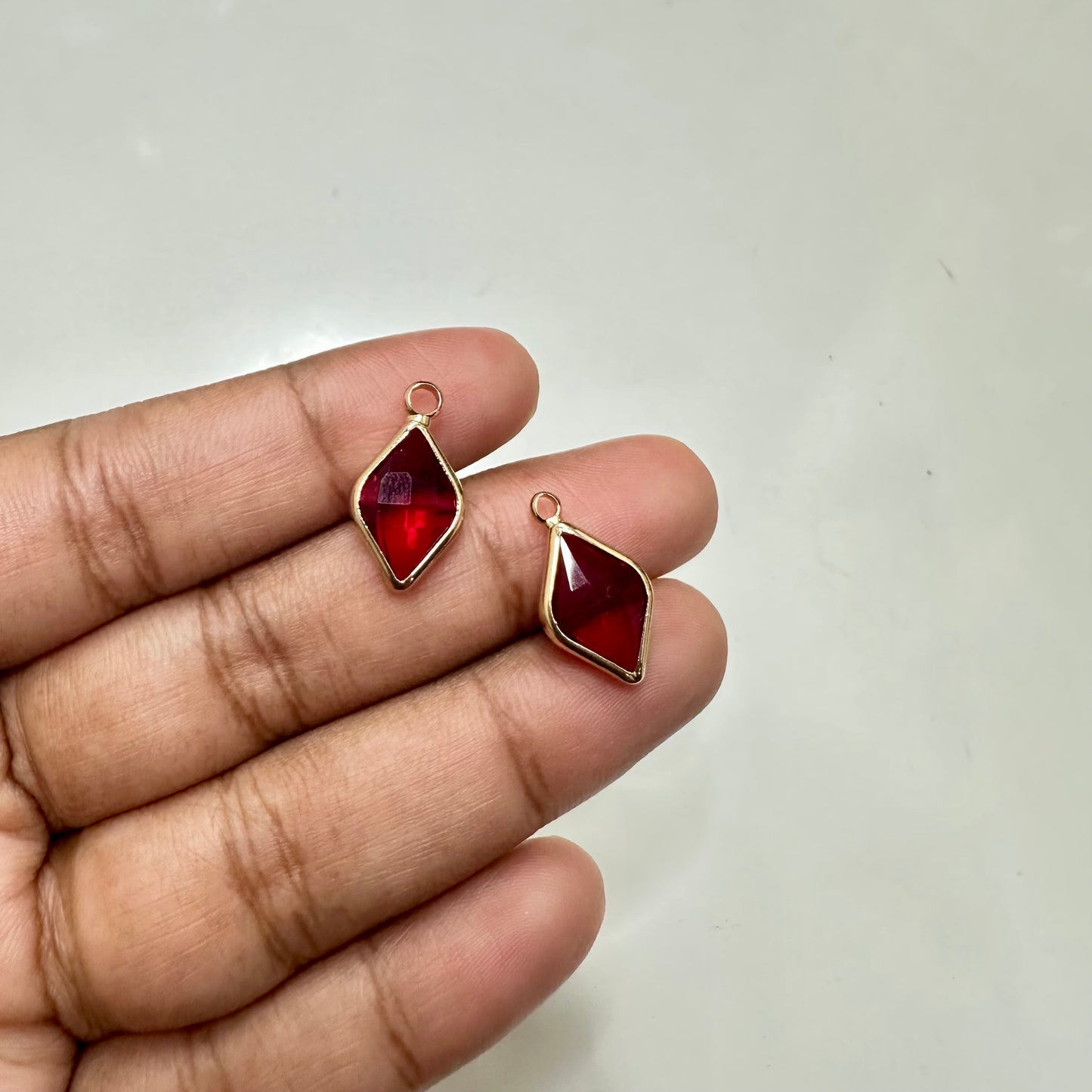 BBB 142 (A) Red Diamond zircon charm ( 1 pc ) Anti tarnish ( 17:9 mm )