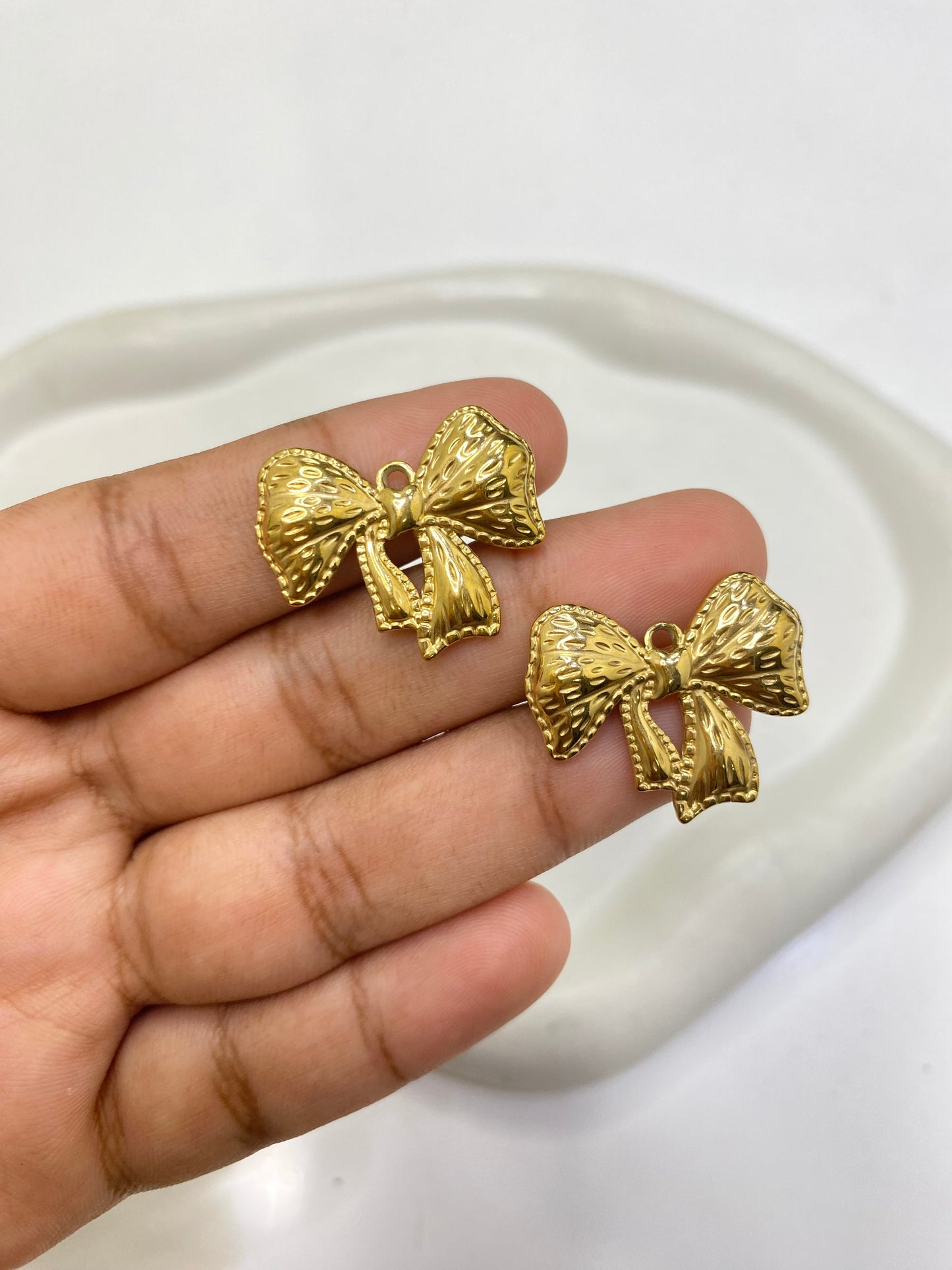 SS 2439 - Bow charm 18k gold  plated Stainless steel ( 1 pc ) Anti tarnish