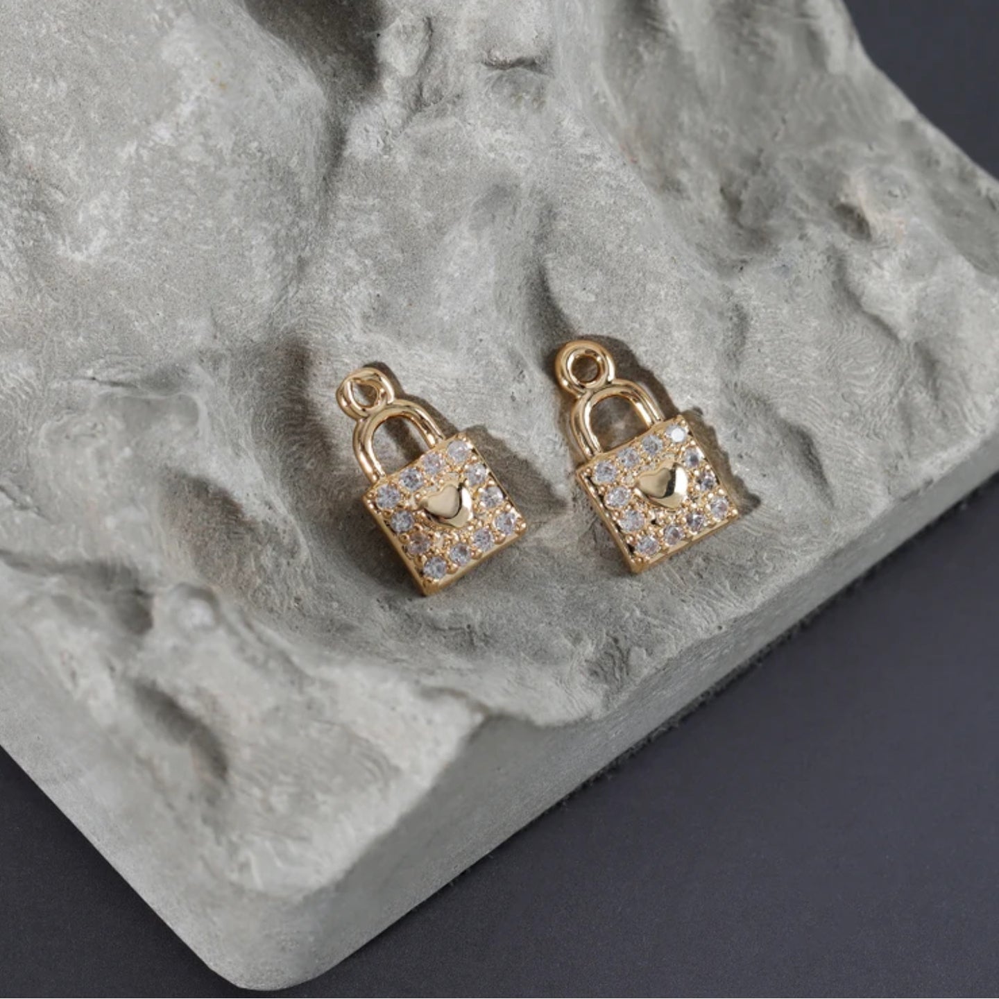 SS 498 lock gold plated charm ( 1 pc ) anti tarnish