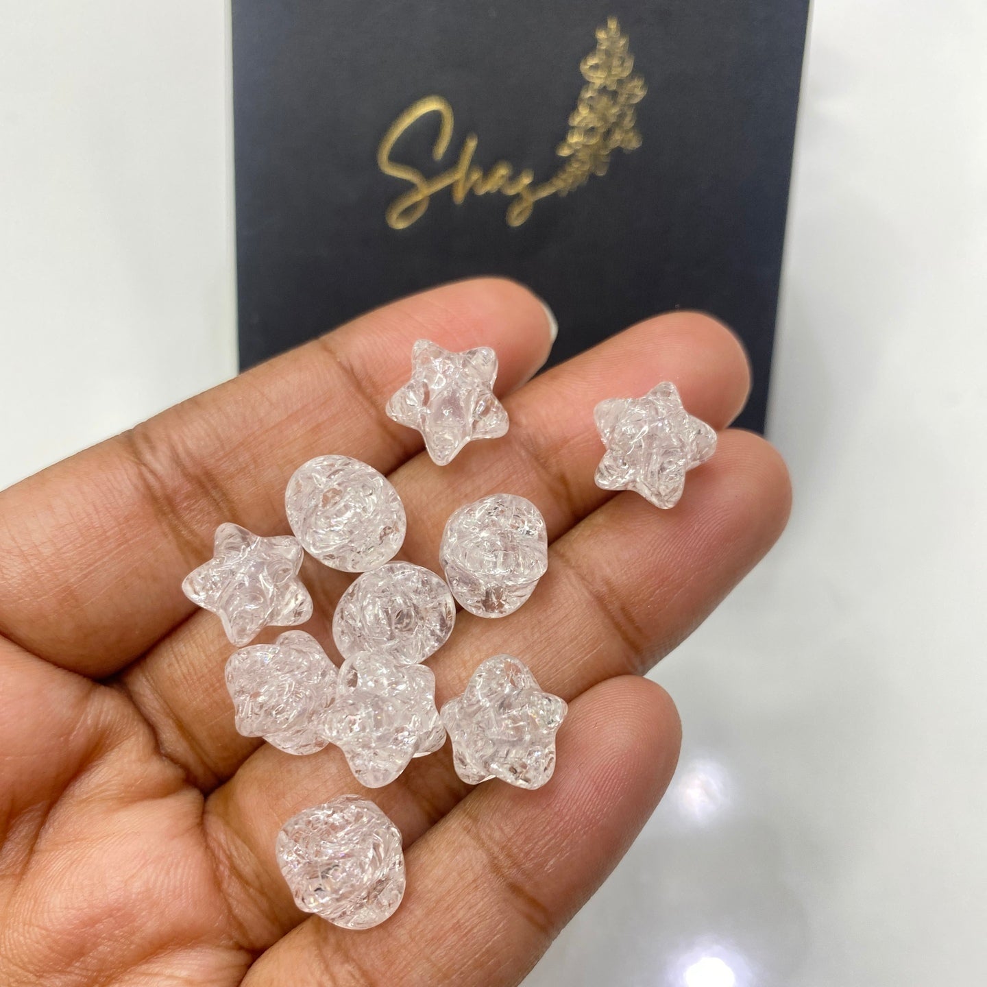 A727 white acrylic star bead