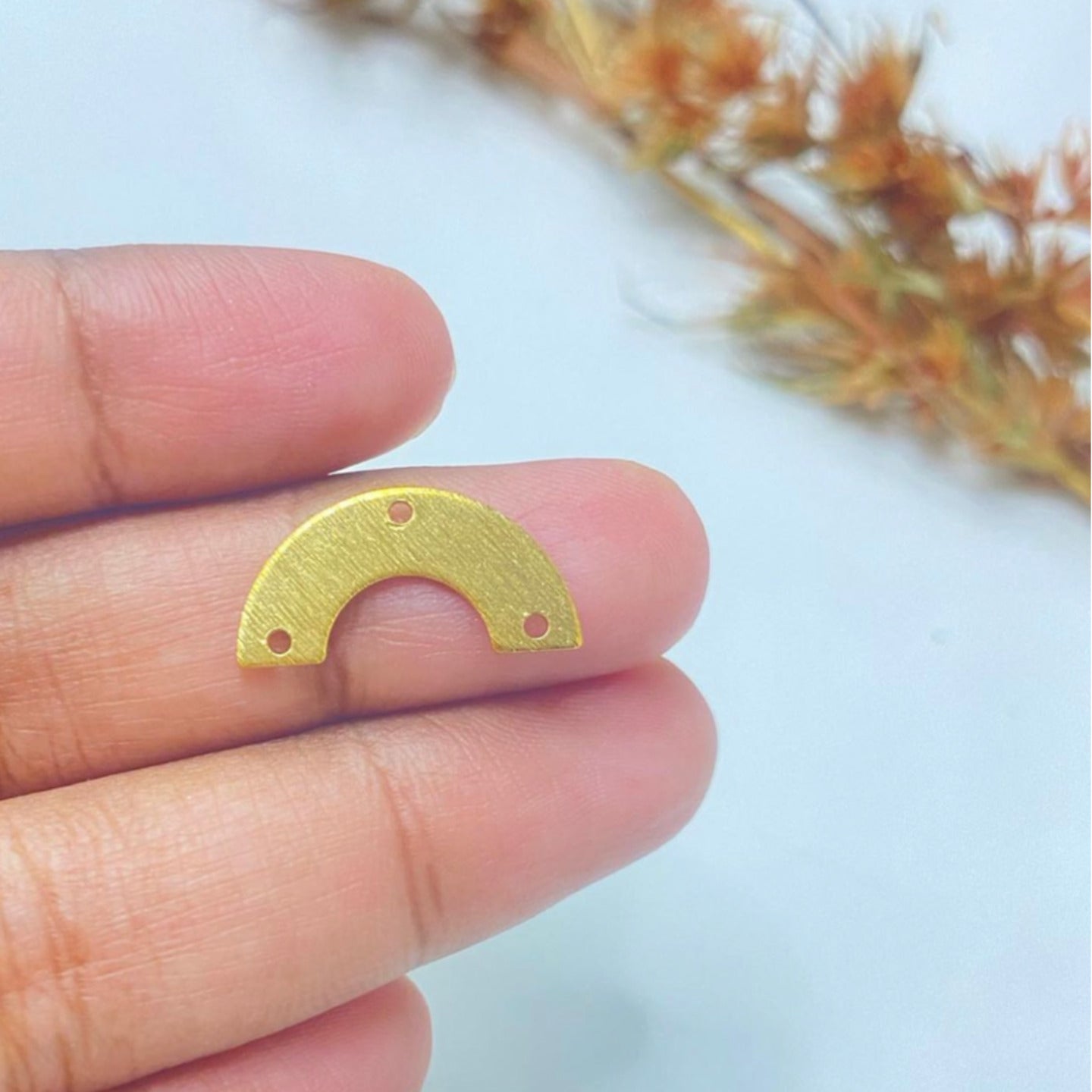 SS 49 Semi Circle C Connector Textured