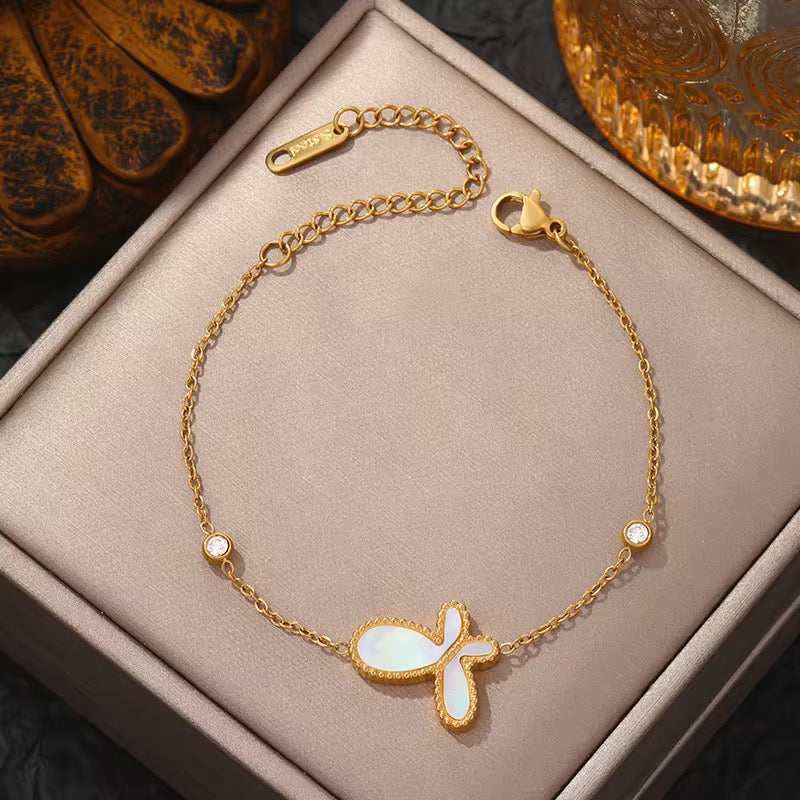 SJ 343 White Butterfly Zircon Bracelet - 18k gold plated stainless steel - Anti tarnish - Wholesale