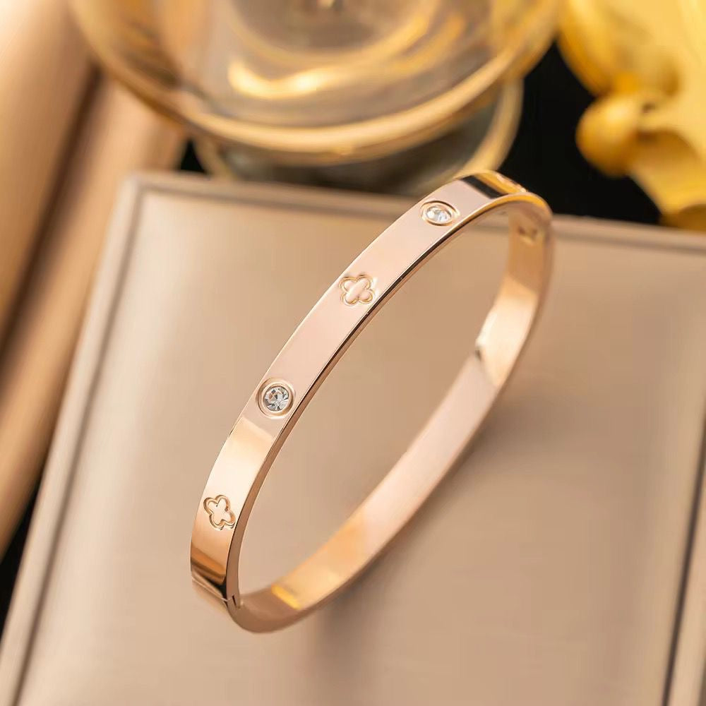 SJ 661 Zircon Clover Rose gold Bangle Bracelet - 18k Gold PVD plated stainless steel - Anti tarnish