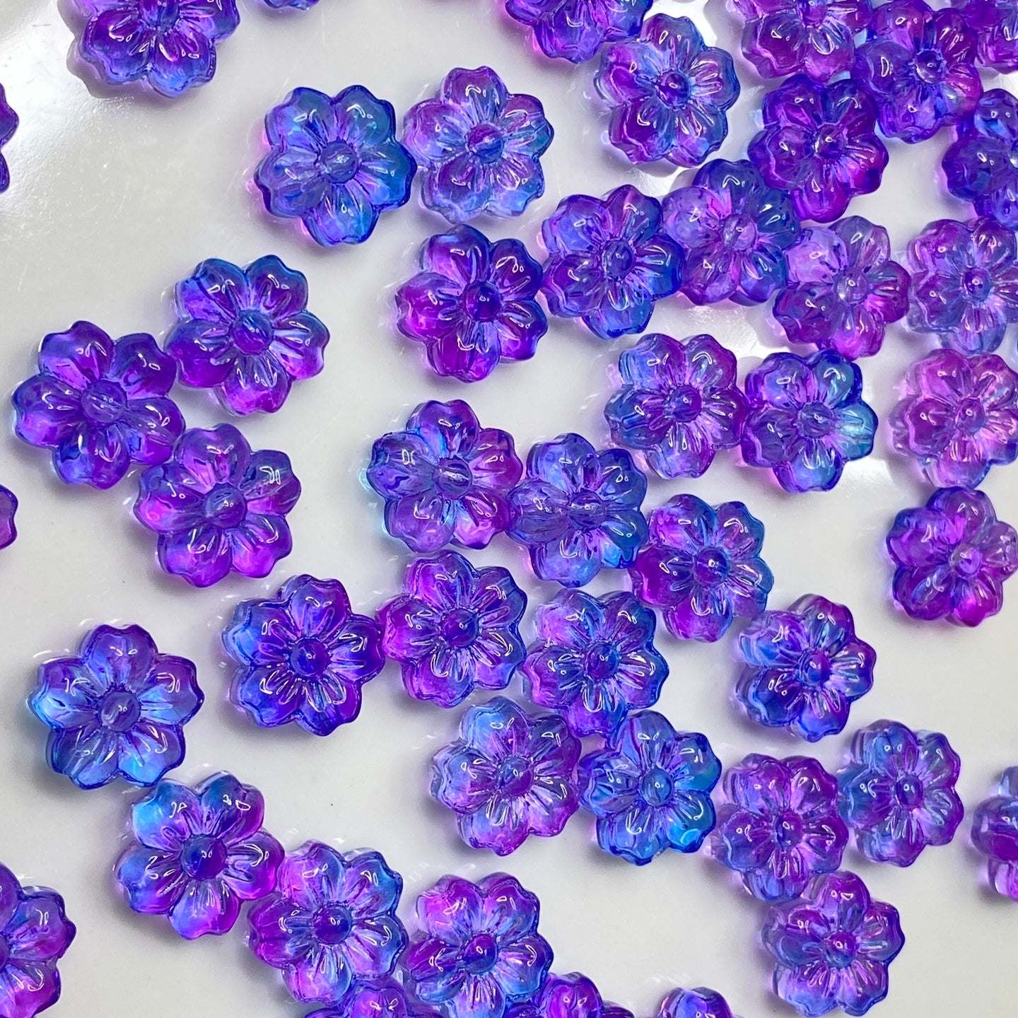 GB 630 purplish blue Sakura flower glass bead ( 1 pc )