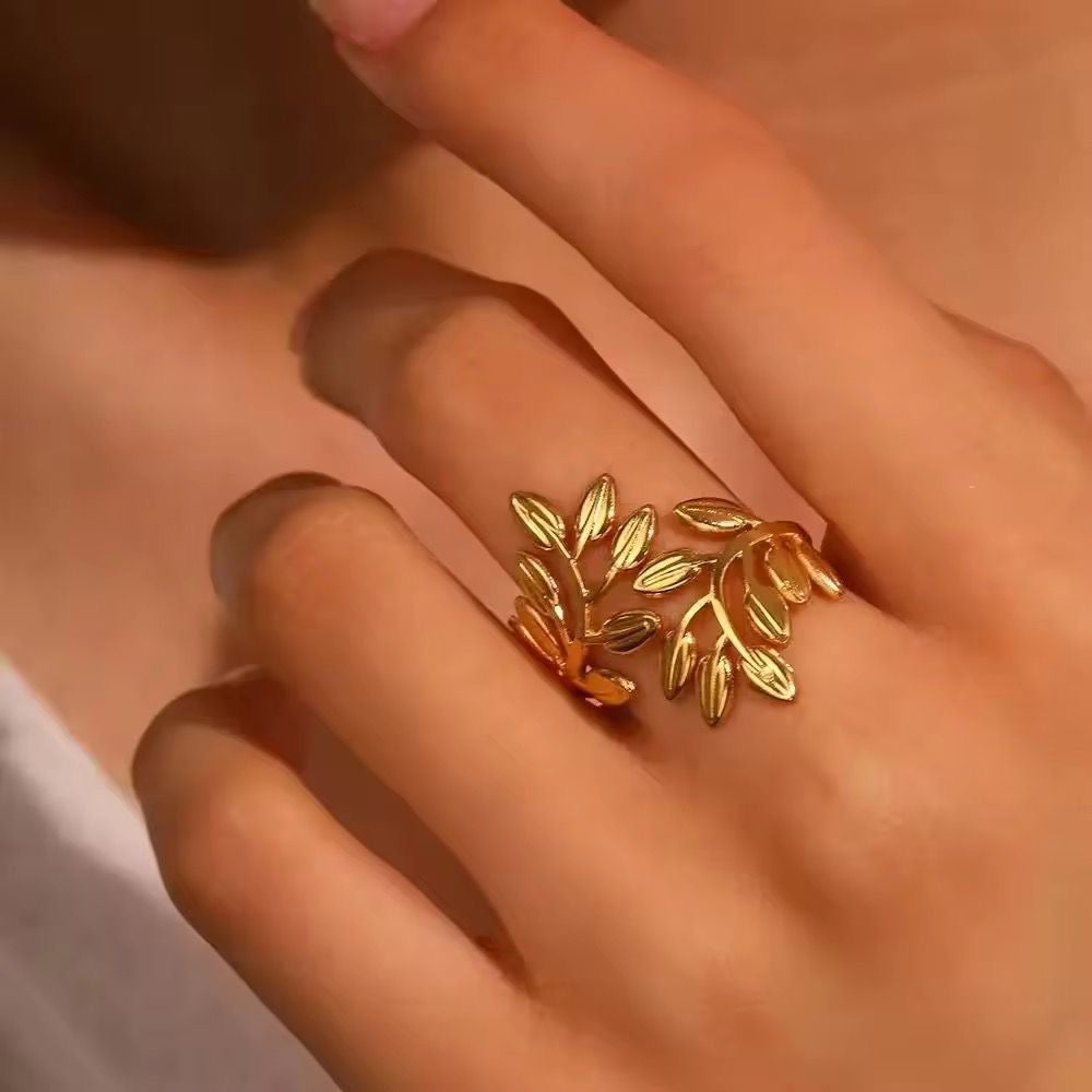 SJ 604 Leaf ring adjustable - 18k Gold PVD plated stainless steel - Anti tarnish