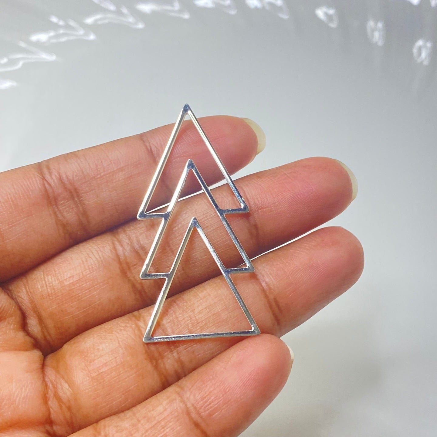 SS 289 Triple triangle silver plated charm