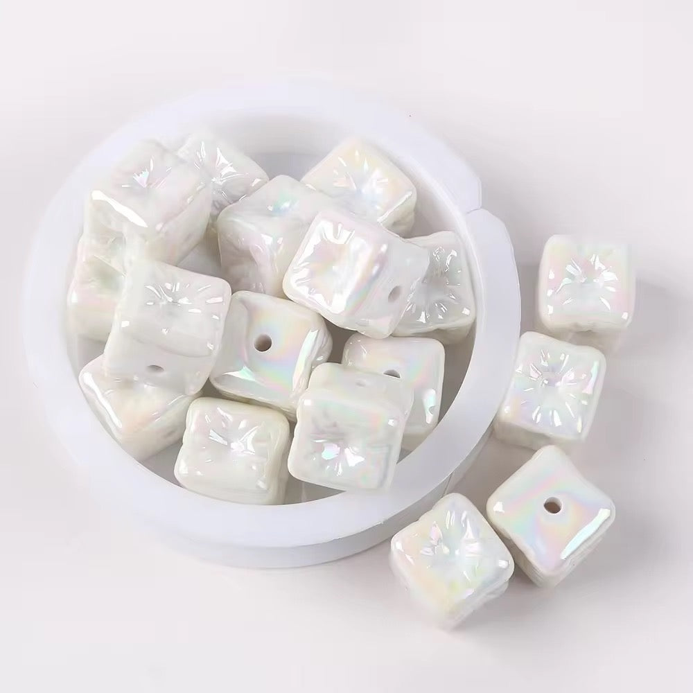 BBB 024 Cube balloon luminous Acrylic bead ( 1 pc )