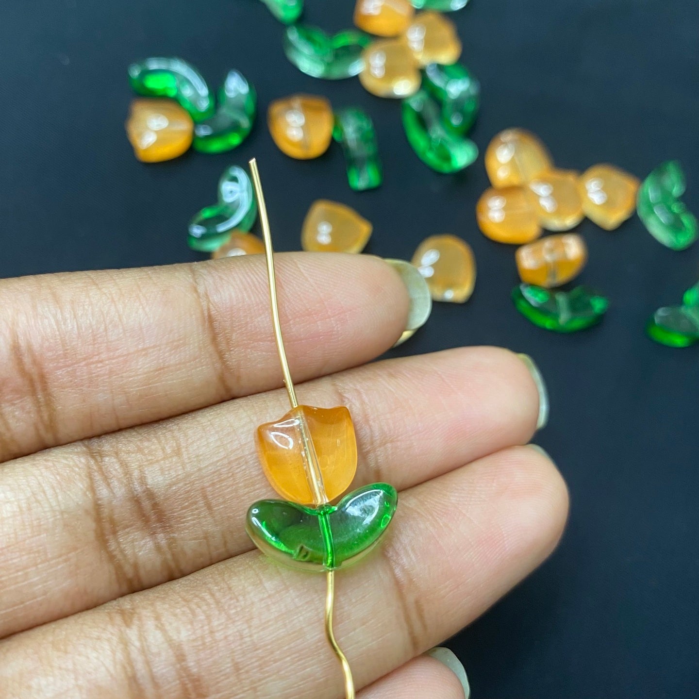 SS 604 Orange tulip set ( flower + leaf ) - glass bead