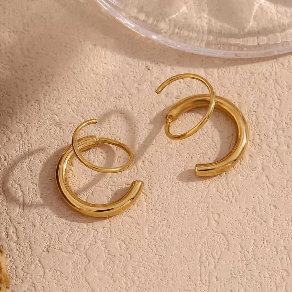 SJ 423 Double layer winding Earring - Premium 18k Gold PVD plated stainless steel - Anti tarnish - Wholesale