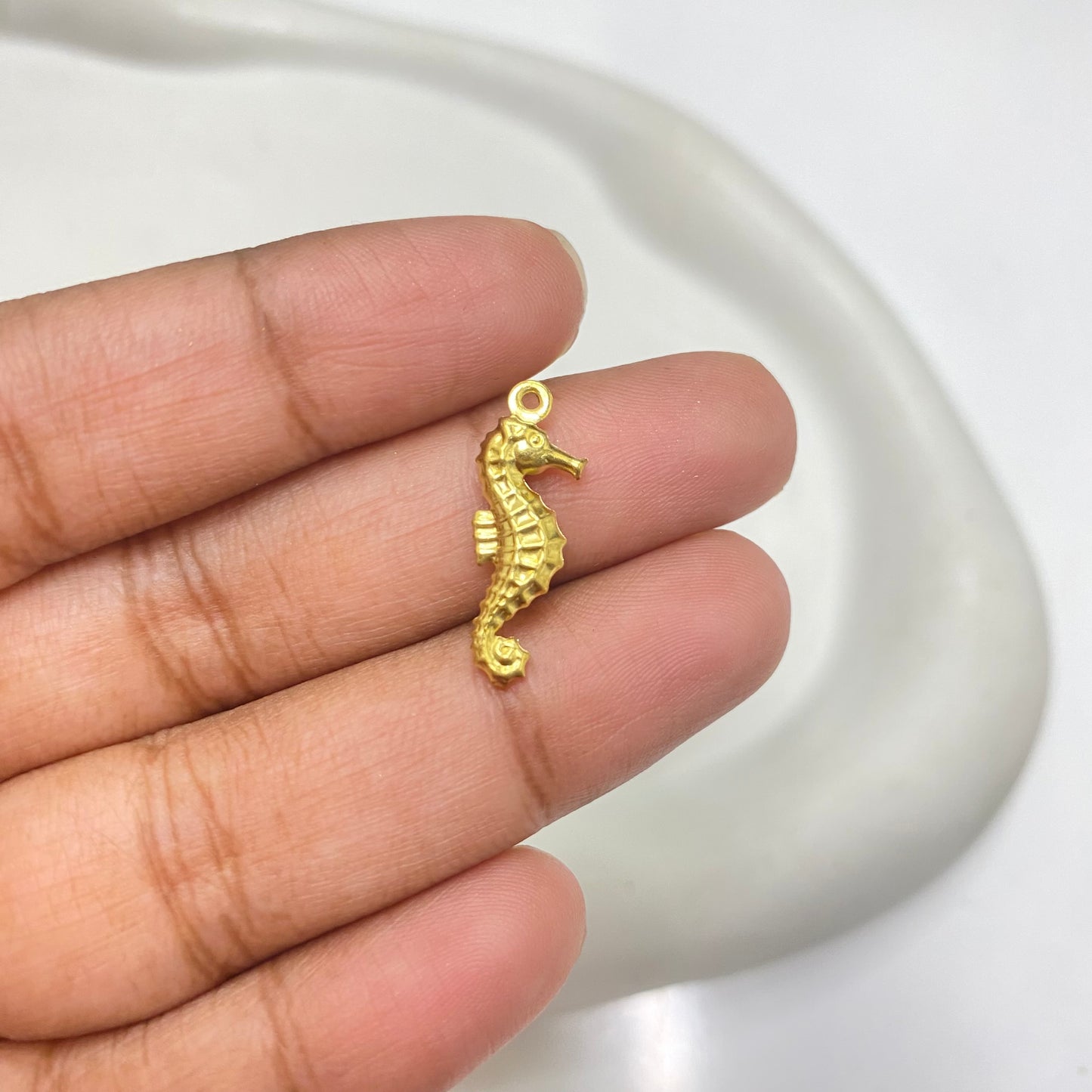 B 2200 sea horse charm ( 1 pc )