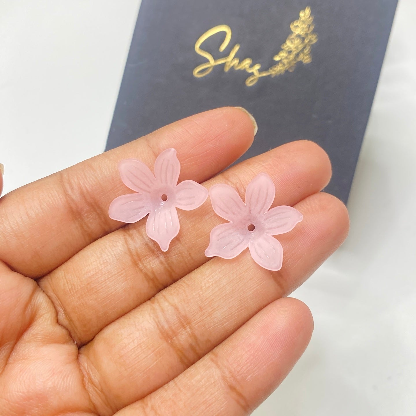 BBB 182 (B) pink acrylic petal charm (1PC)