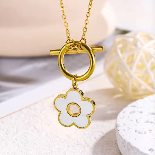 NSJ26D chunky Floral Necklace - 18k Gold PVD plated 316 stainless steel - Anti tarnish