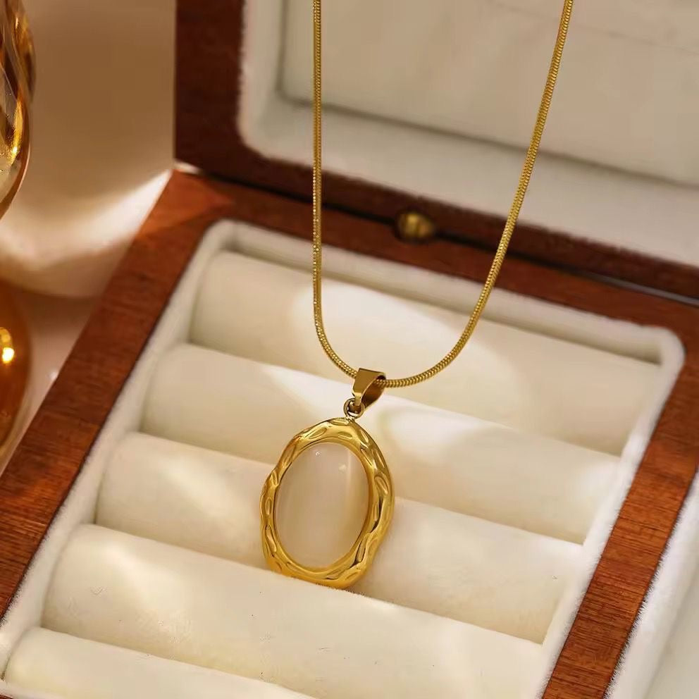 SJ 647 White cat eye minimalistic necklace - 18k Gold PVD plated stainless steel - Anti tarnish