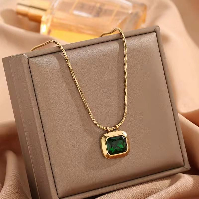 SJ 831 Emerald Zircon Rectangle Unisex Necklace - 18k Gold PVD plated stainless steel - Anti tarnish