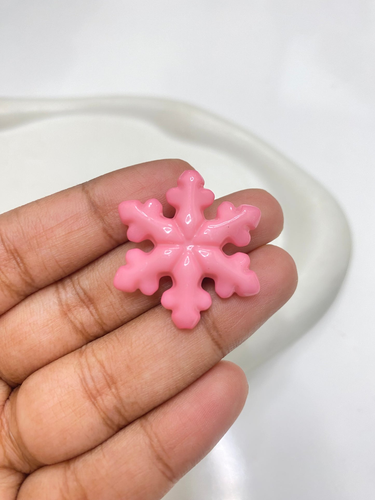 BBB 172 (D) Dark pink Snowflake Acrylic bead ( 1 pc )