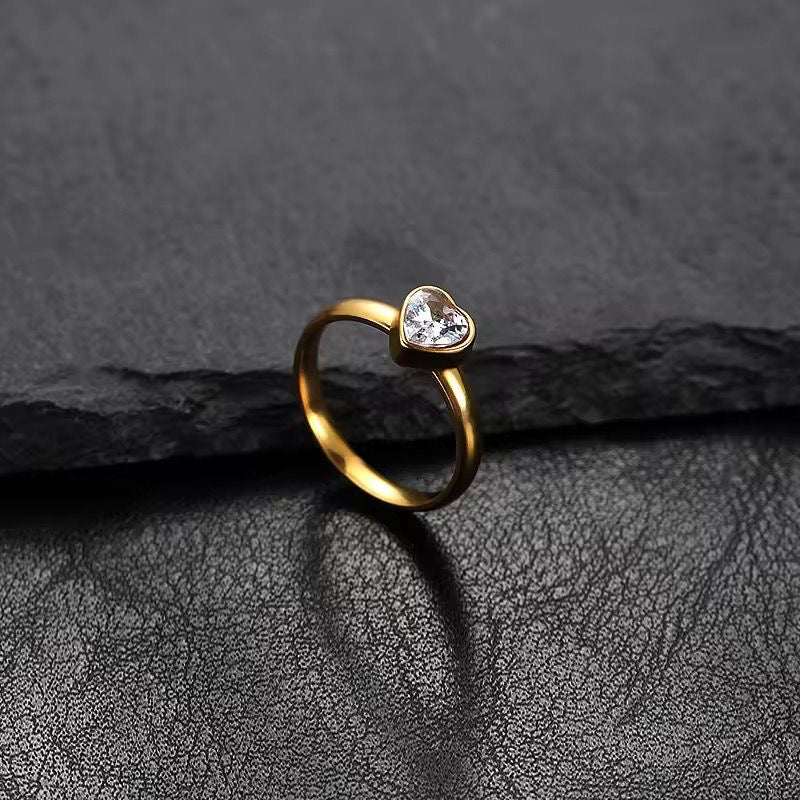 SJ 599 Heart Diamond Minimalistic Ring - 18k Gold PVD plated stainless steel - Anti tarnish