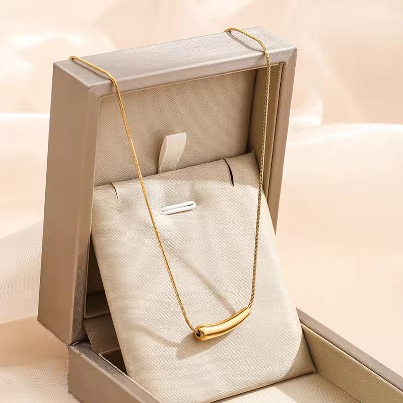 SJ 645 Modern Eggplant shape Necklace - 18k Gold PVD plated stainless steel - Anti tarnish