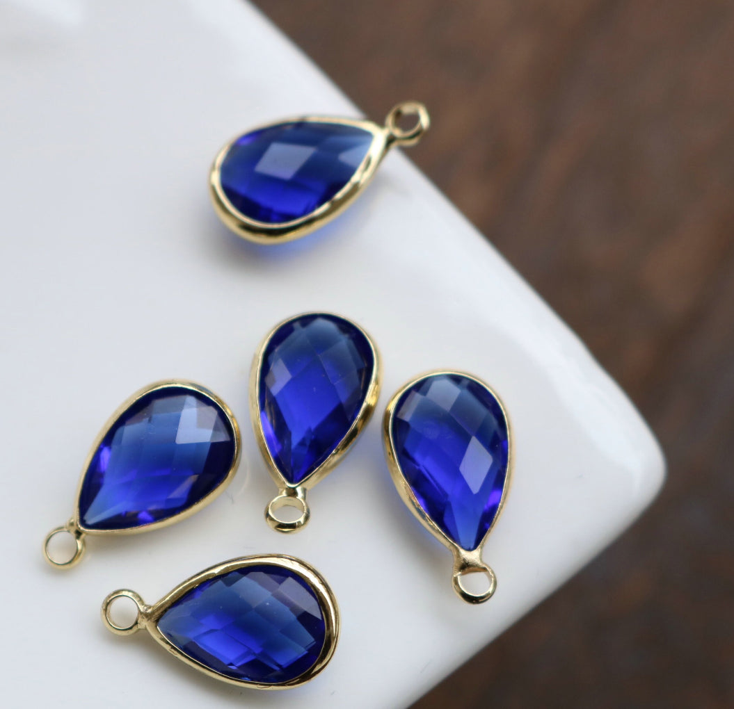 BBB 146 (B) Blue Teardrop zircon 10mm charm Anti tarnish (1PC)