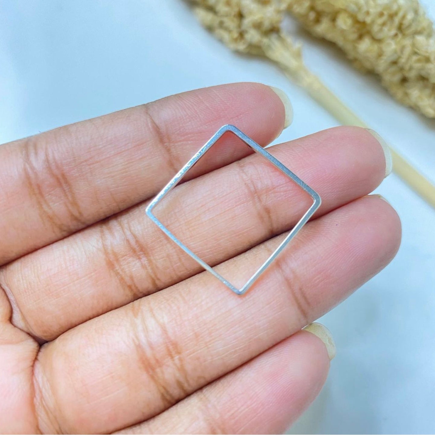 SS 226 Hollow square