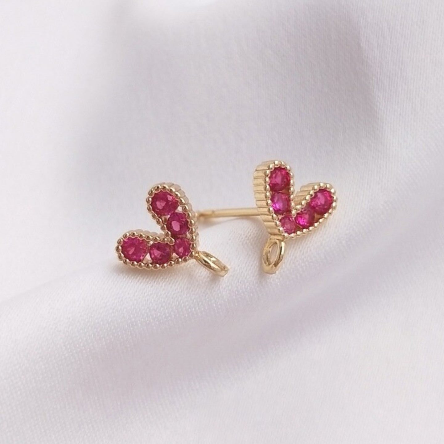 SS 545 red heart Zircon crystal gold plated stud- anti tarnish