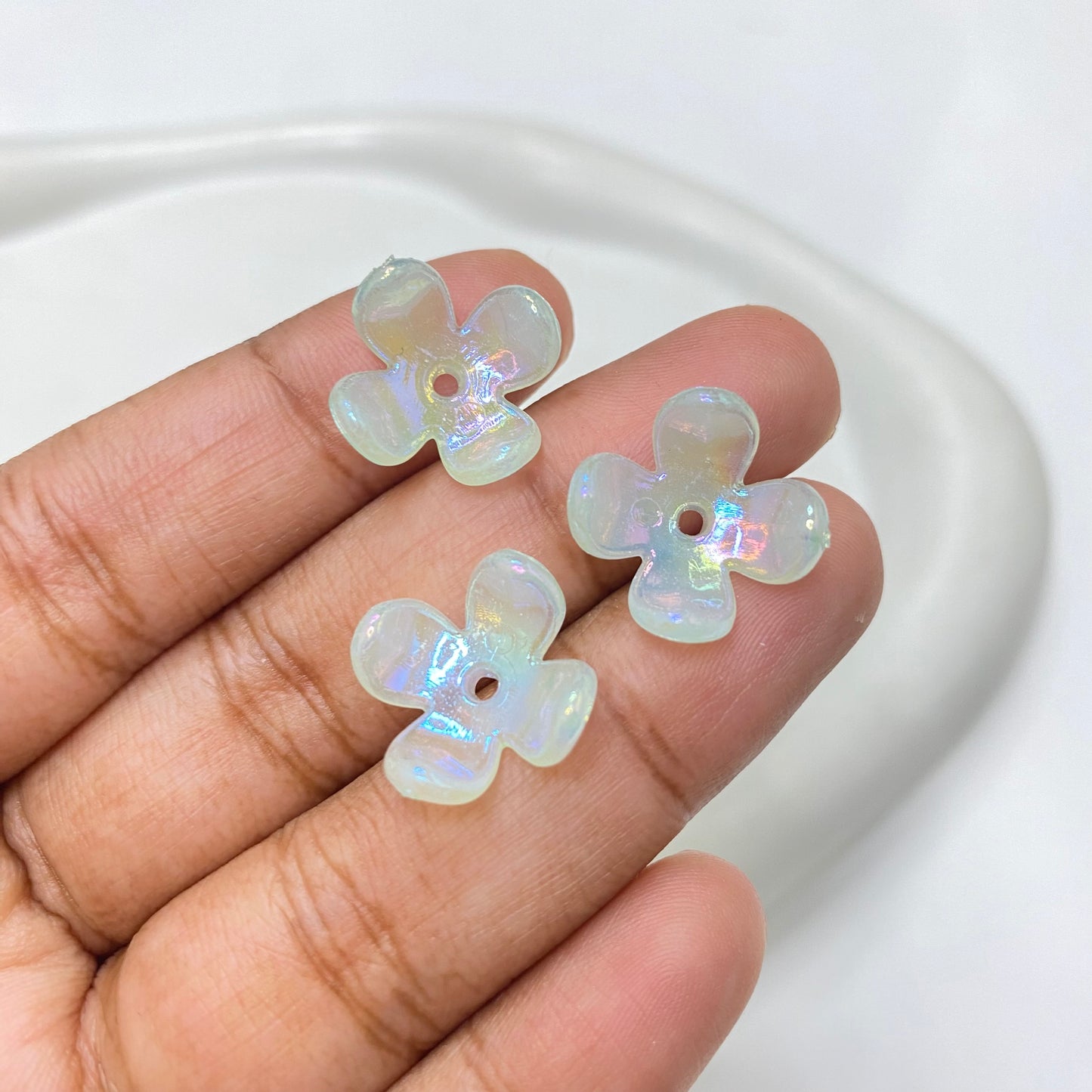 BBB 121 (F) Four petal uv plated shiny irrediscent Acrylic flower bead (1PC)