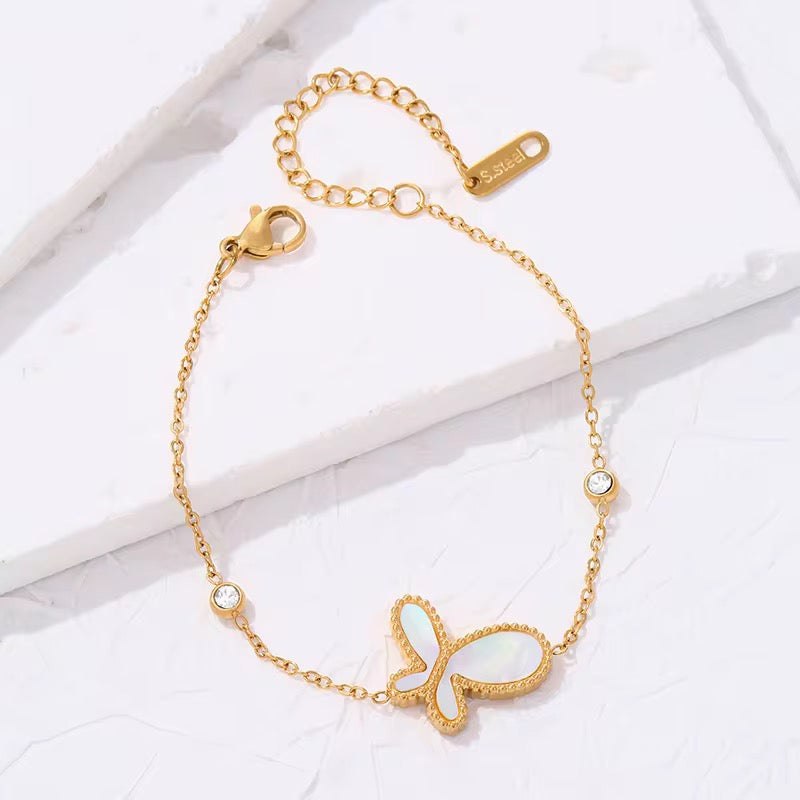 SJ 343 White Butterfly Zircon Bracelet - 18k gold plated stainless steel - Anti tarnish - Wholesale