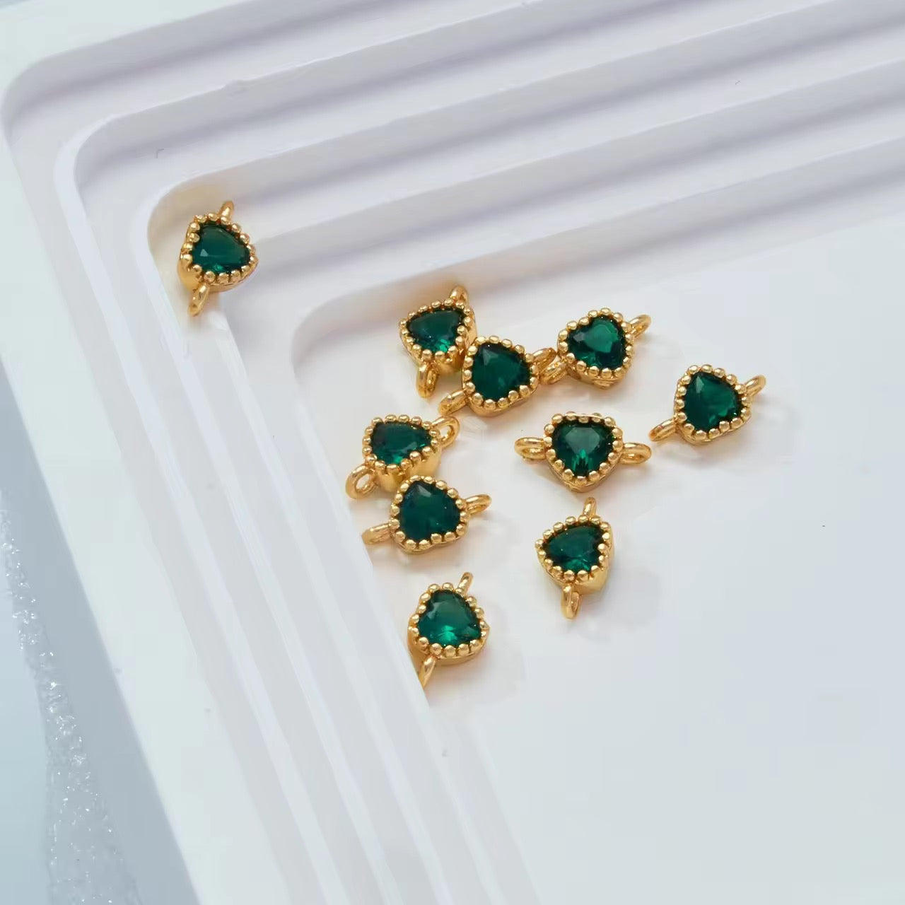 CZ 1357 Green Heart Zircon connector 14k gold plated ( 1 pc ) Anti tarnish