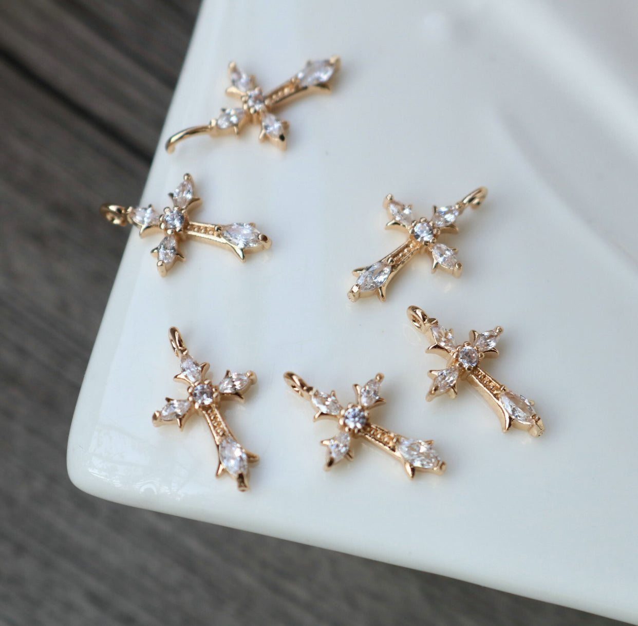SS 888 Cross zircon charm Gold plated ( 1 pc ) Anti tarnish ( 9:15 mm )