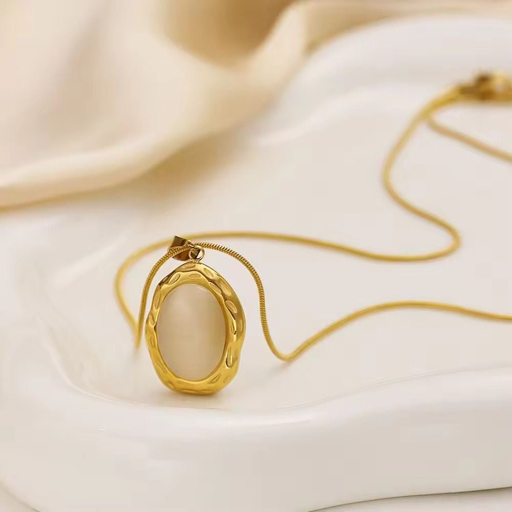 SJ 647 White cat eye minimalistic necklace - 18k Gold PVD plated stainless steel - Anti tarnish