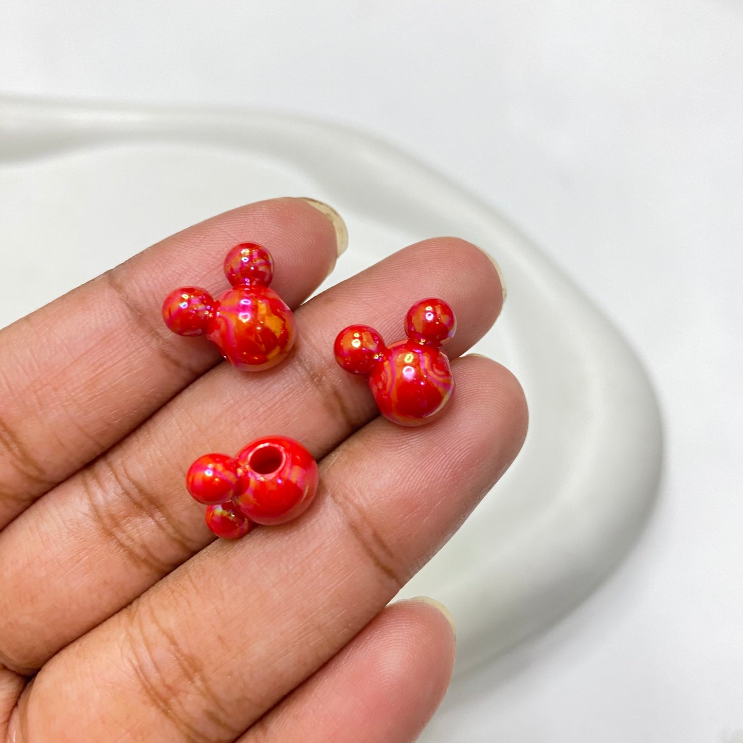 BBB 120 (G) Mickey uv plated shiny irrediscent Acrylic bead (1PC)