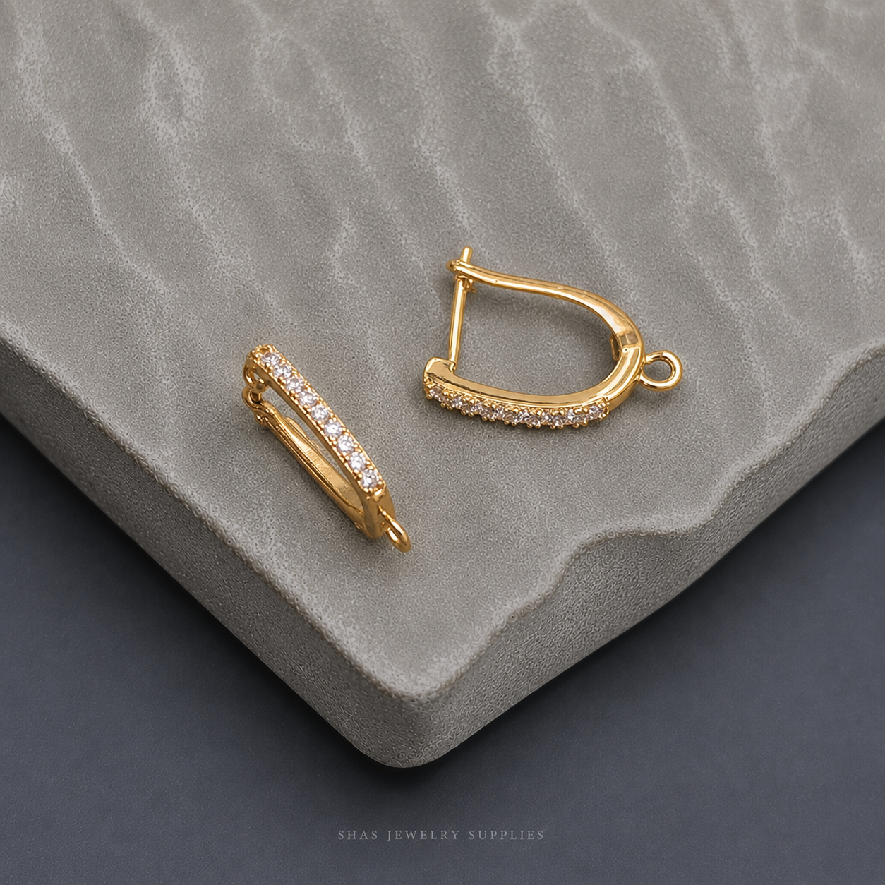 ZS01R Zircon Hoop 18k gold Plated ( 2 pc )