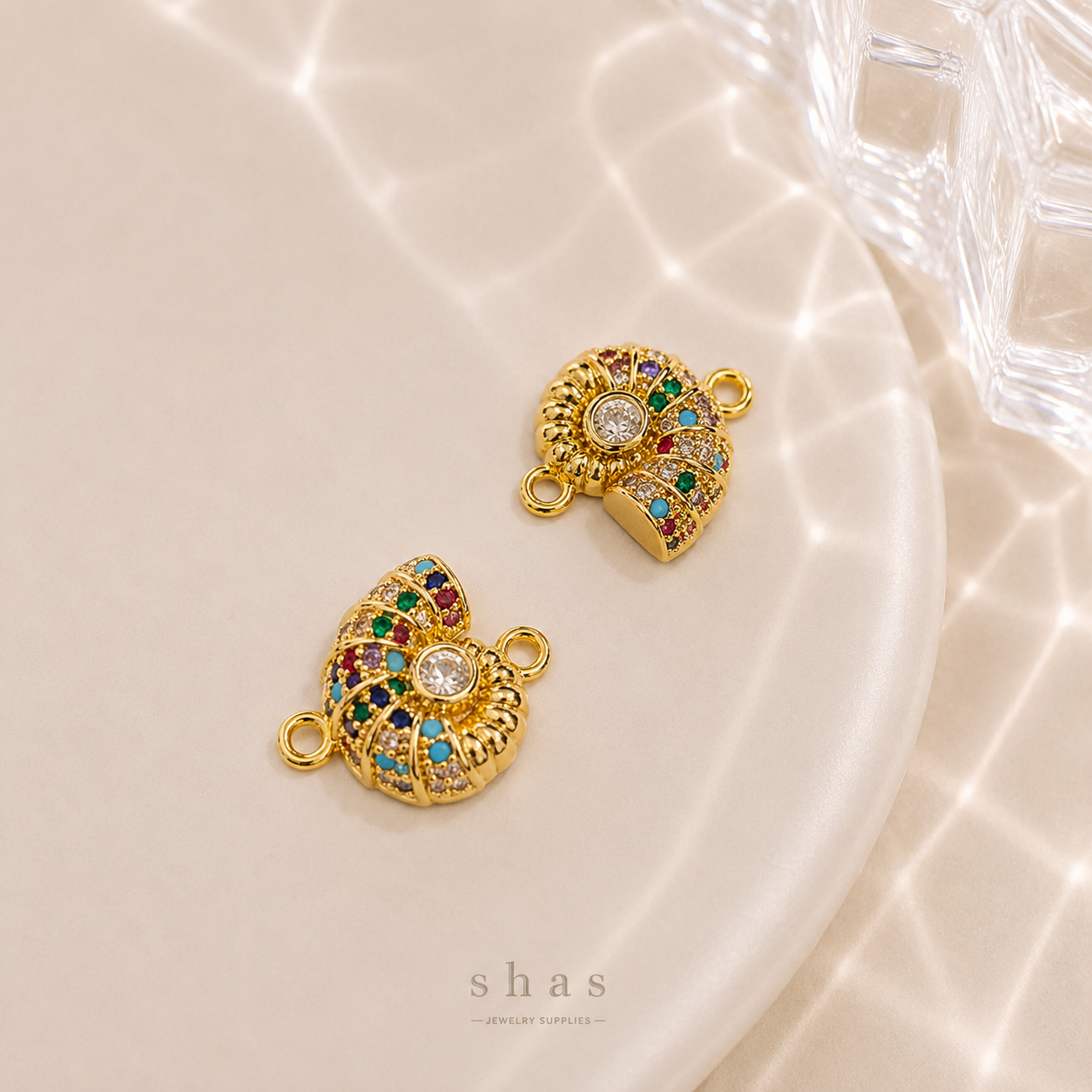 GPC19P Sea Conch Shell Zircon Connector Charm ( 1 PC ) Premium Plated