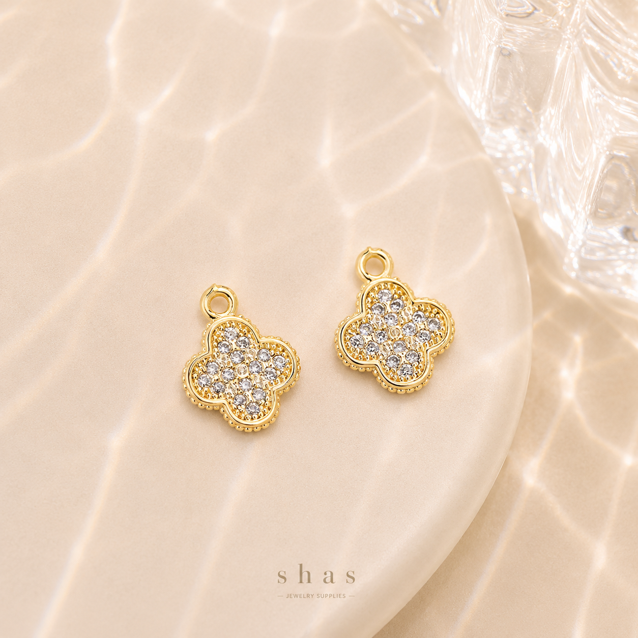 GPC16H Clover Zircon charm ( 1 PC ) 14k gold plated