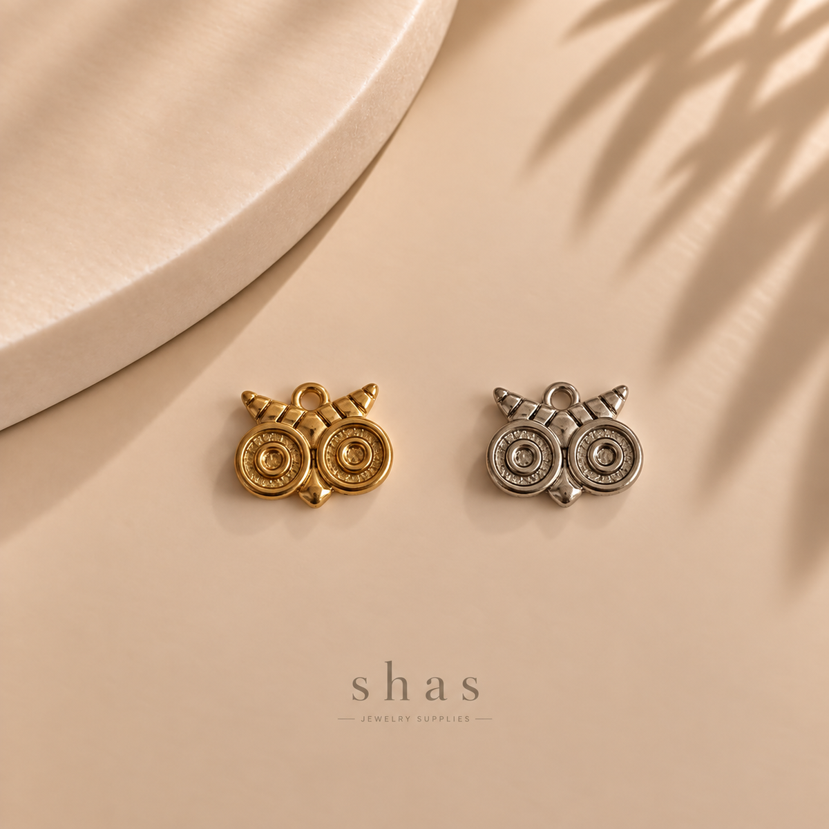 SC20Z Owl Charm ( 1 pc ) PVD Plated