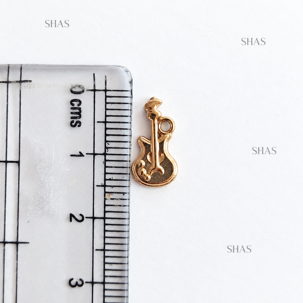 SC20S Guitar Charm ( 1 pc ) PVD Plated