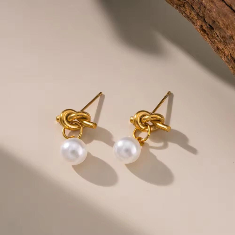 ESJ32B Pearl chain Earrings 18K gold pvd plated