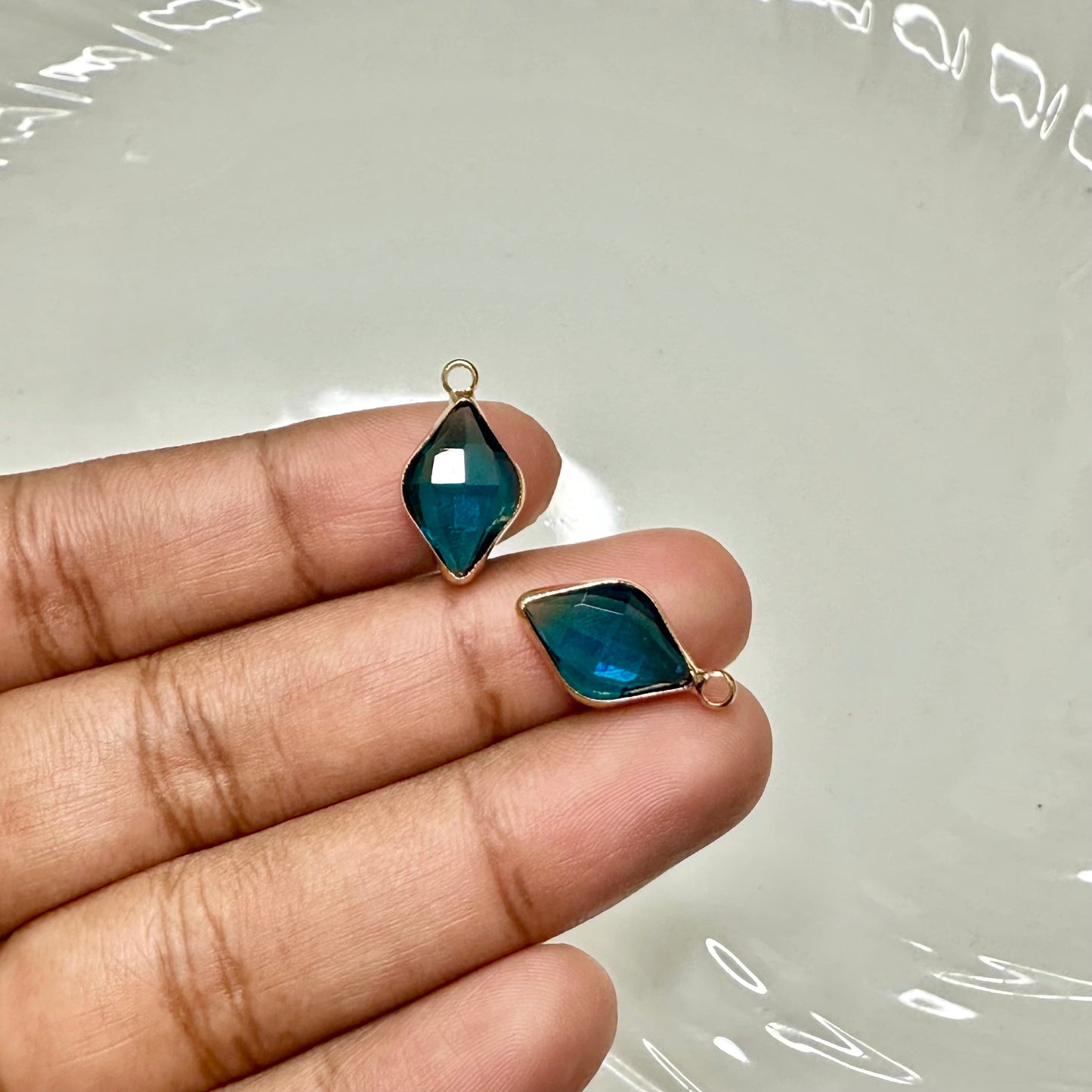 BBB 142 (E) Sea blue Diamond zircon charm ( 1 pc ) Anti tarnish ( 17:9 mm )