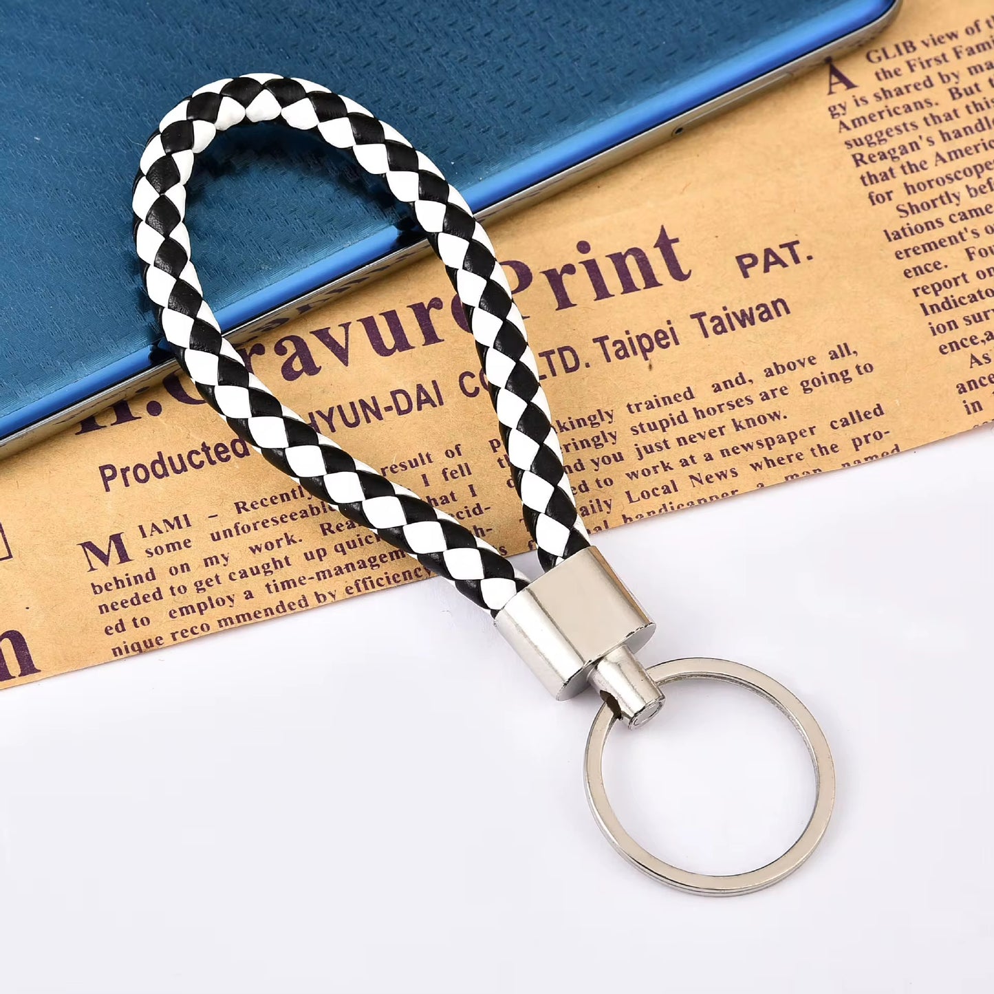 BBB 270 (j) Black and White Clipper Keychain Vintage Leather - buckle keychain tag ( 1 pc ) ( 15 cm )