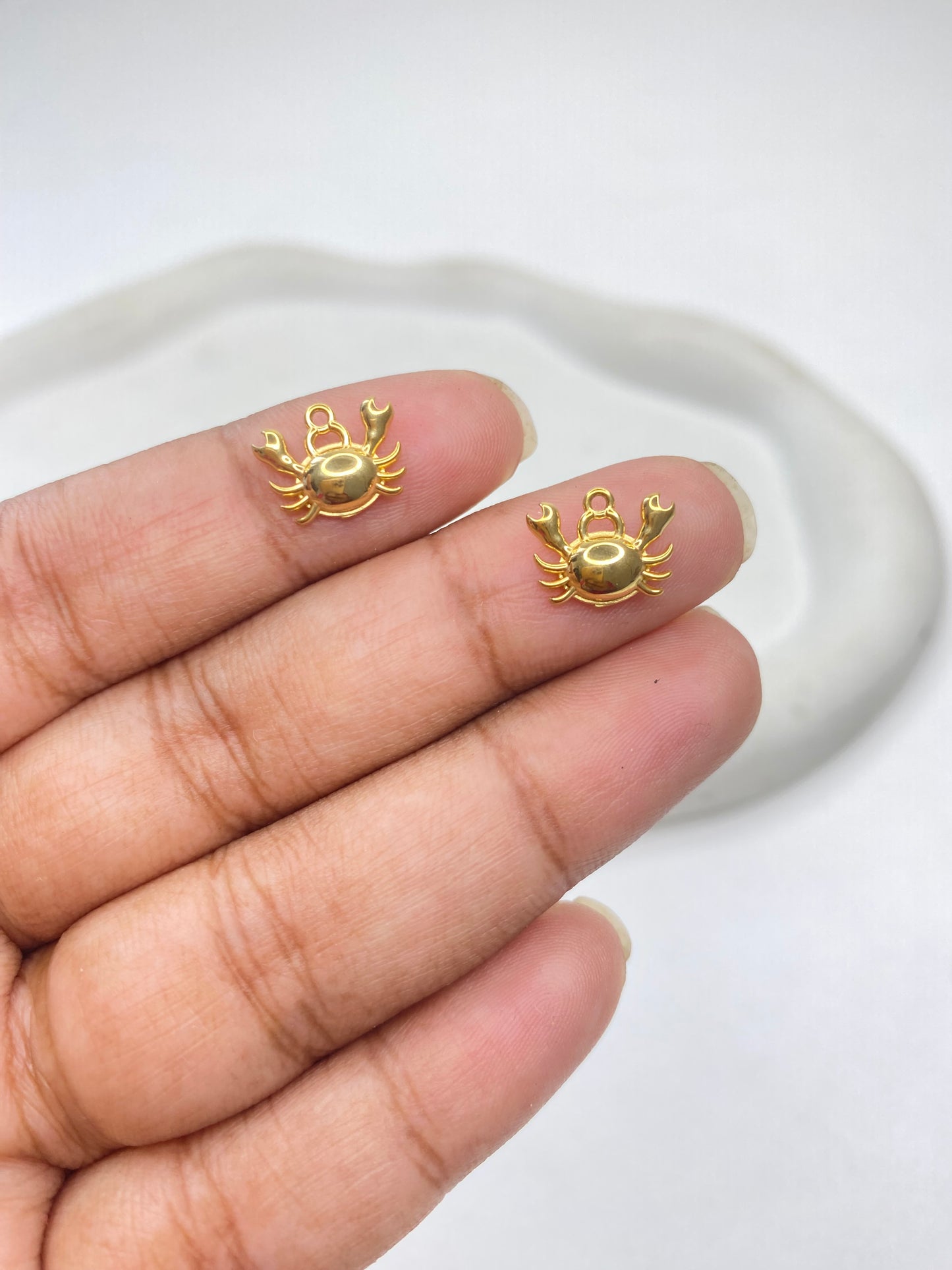 SS 2989 Crab Charm Tiny Sea Creature 18K Gold PVD plated stainless steel ( 1 piece ) Anti tarnish ( 11:9 mm )