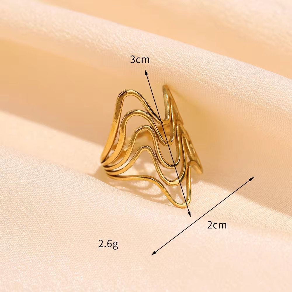 SJ 606 wavy ring adjustable - 18k Gold PVD plated stainless steel - Anti tarnish