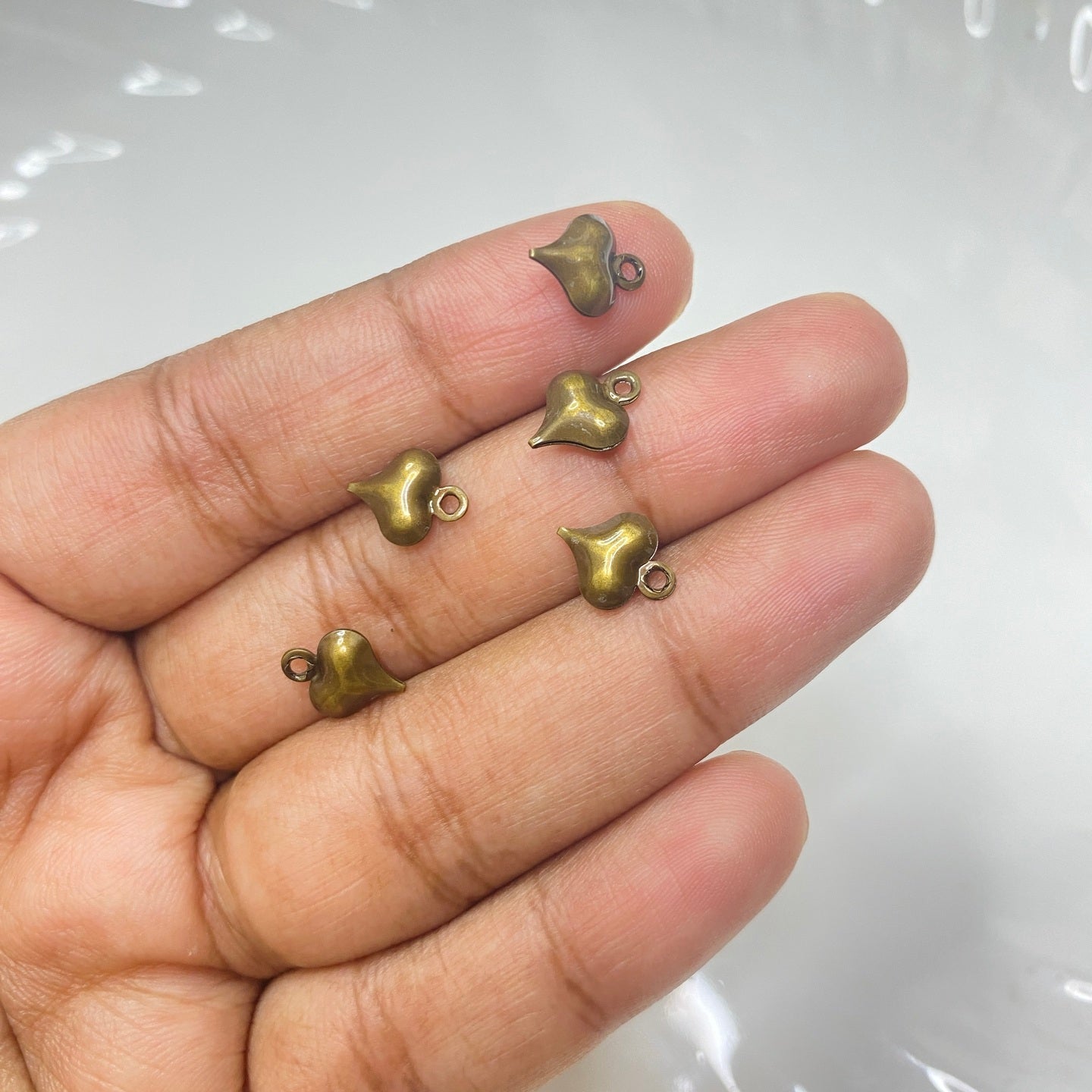 SS 813 Tiny bronze heart charm (1PC)