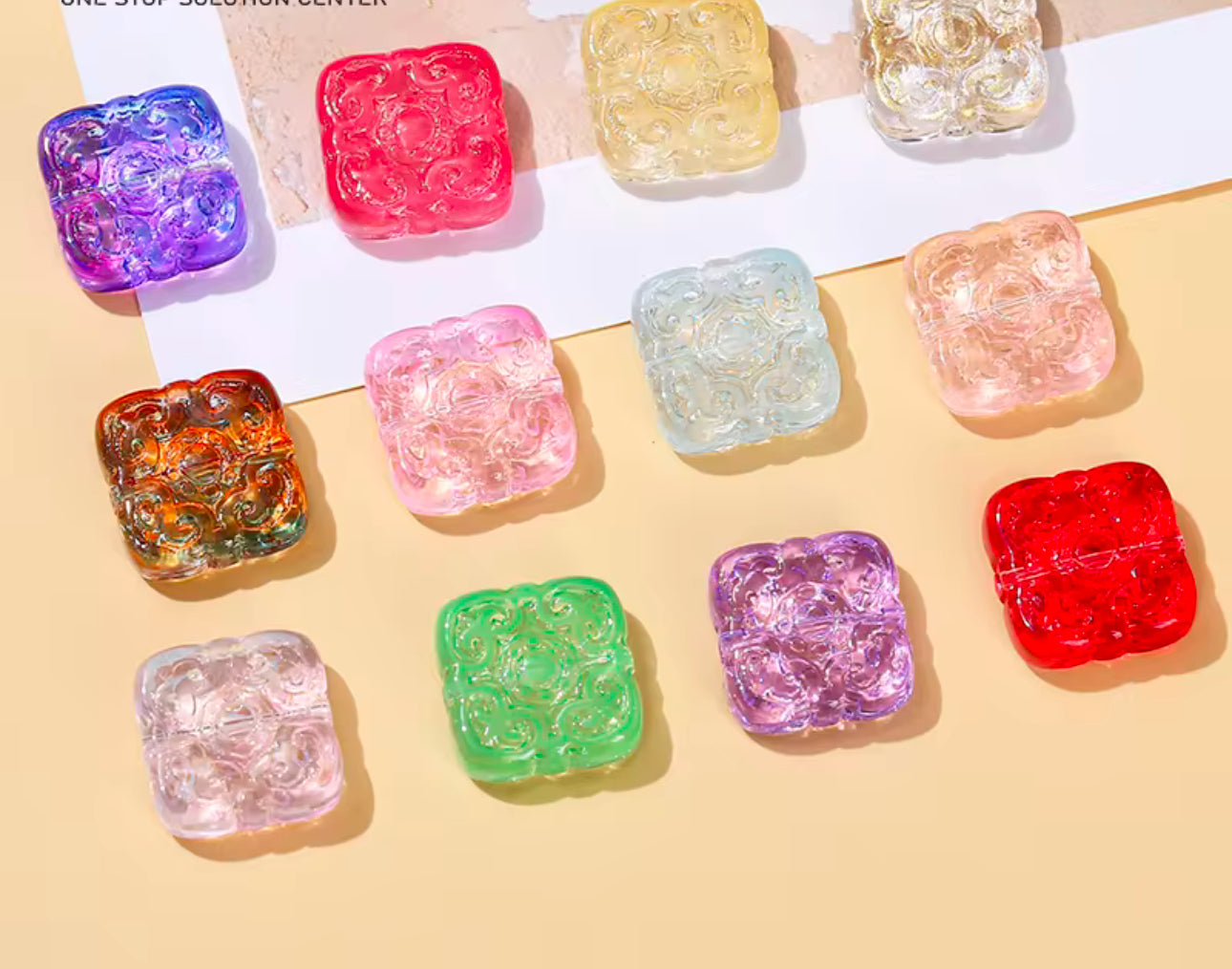 GB 2143 Red Engraved square glass bead ( 1 pc )