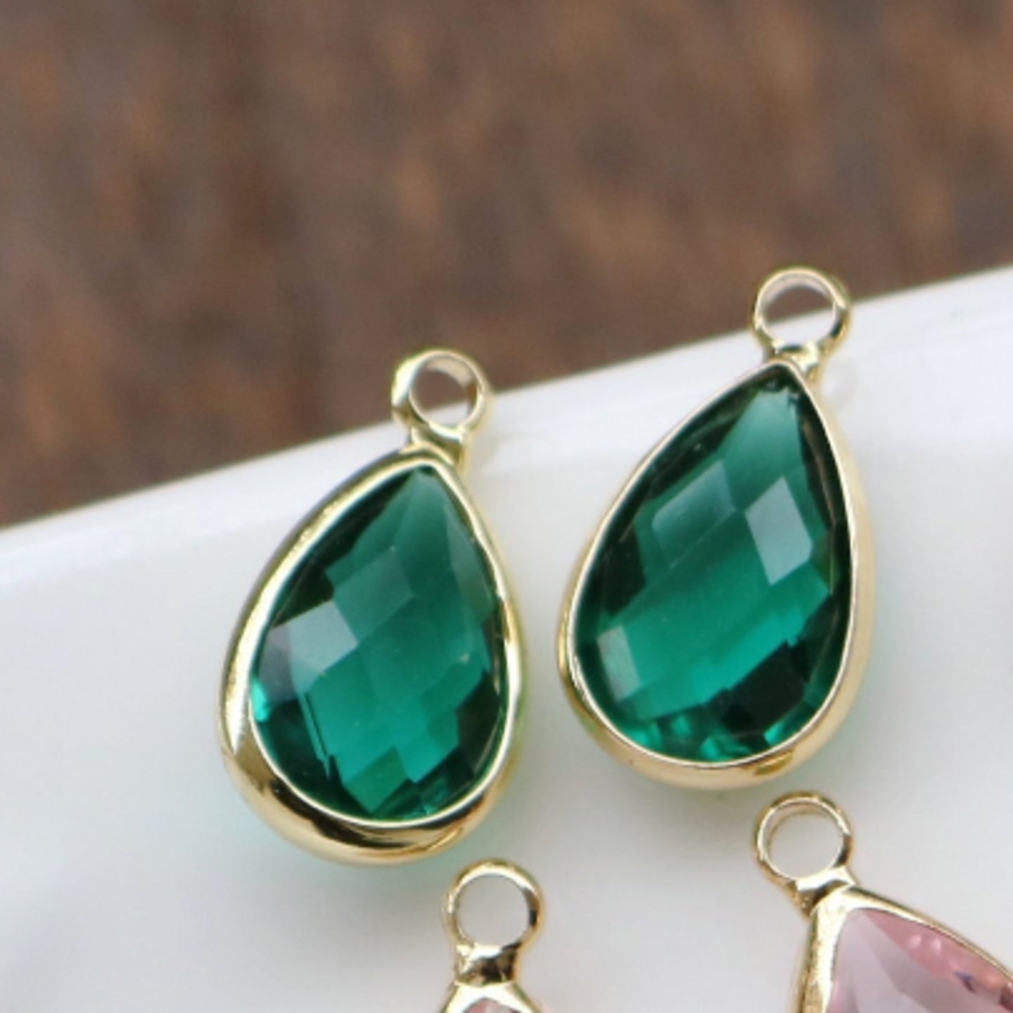CZ 477 Emerald green teardrop gold plated charm ( 1 pc ) Anti tarnish