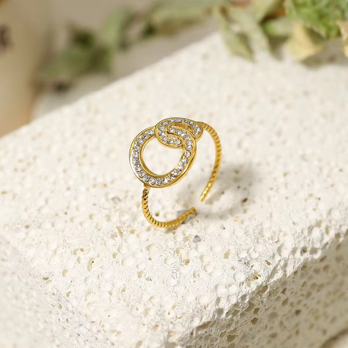 SJ 724 Zircon Geometric Dainty Ring Adjustable - 18k Gold PVD plated stainless steel - Anti tarnish