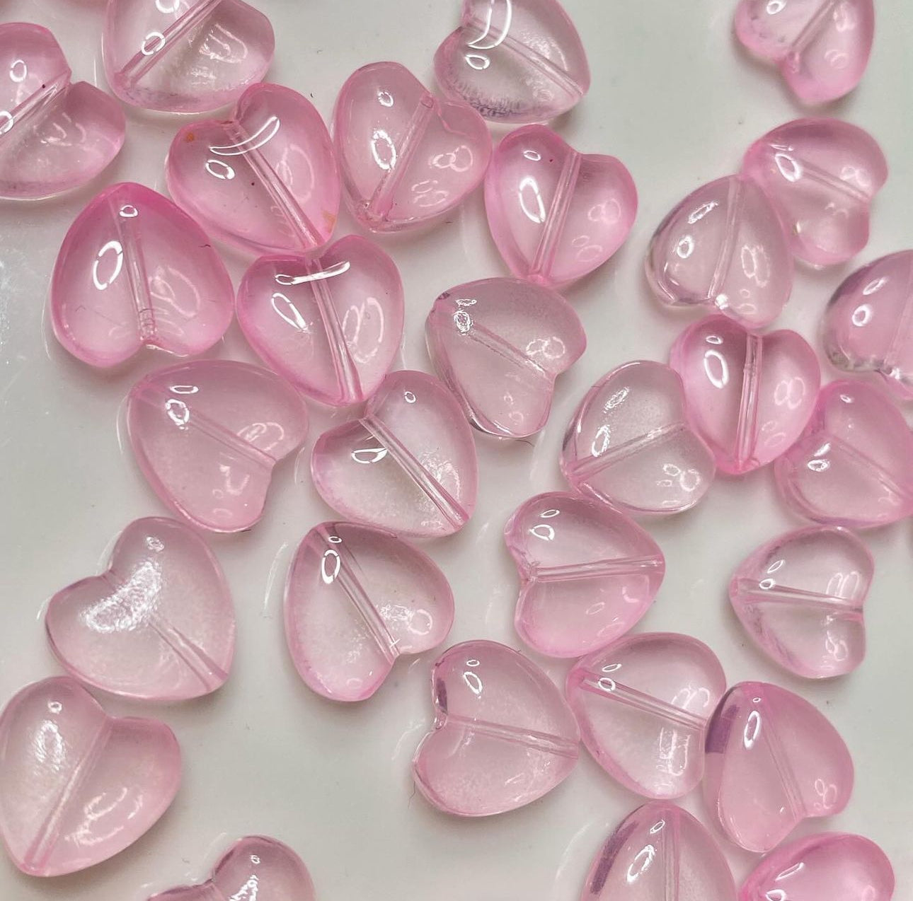 GB 1049 - light pink heart glass bead - per piece