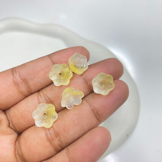 GB63D dual tone yellow flower glass bead ( 1 pc )