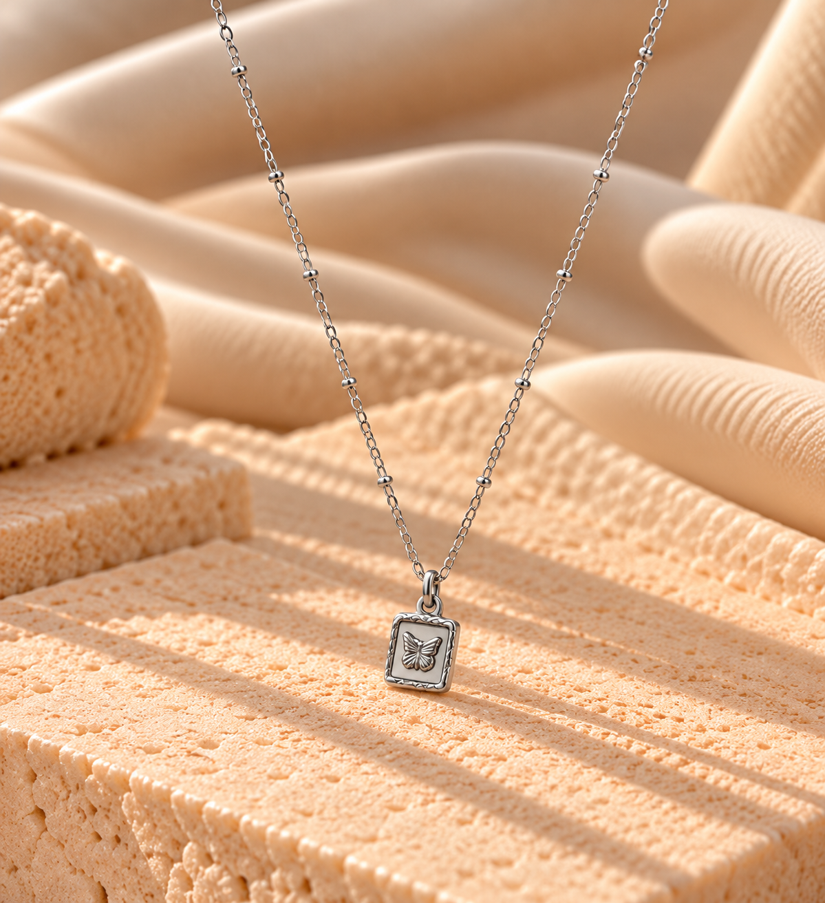 NSJ54E necklace - 18k gold PVD plated