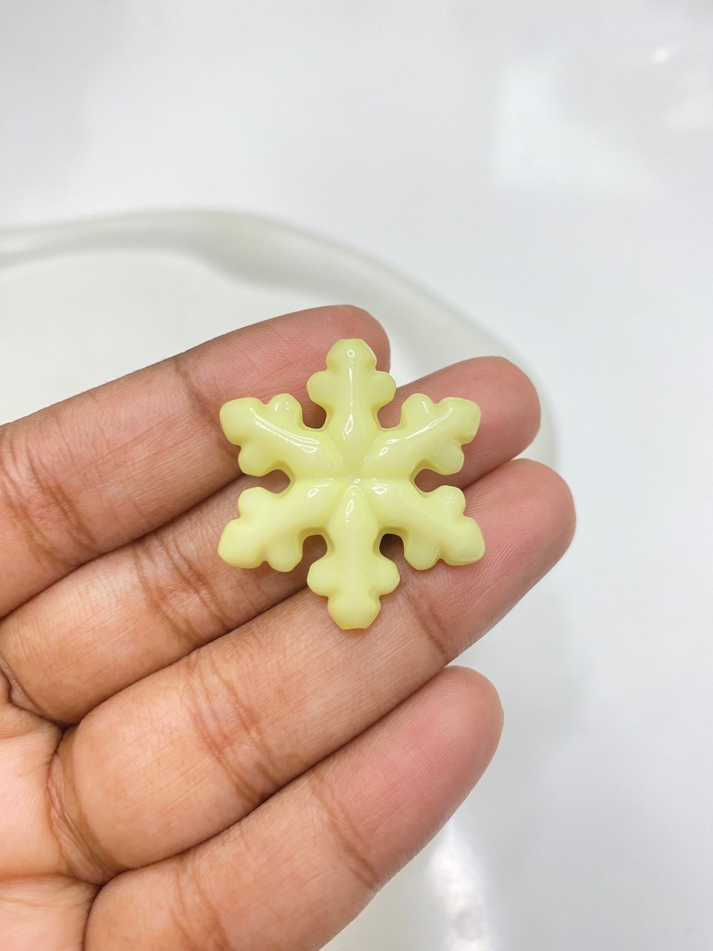 BBB 172 (A) 2229 Yellow Snowflake Acrylic bead ( 1 pc )