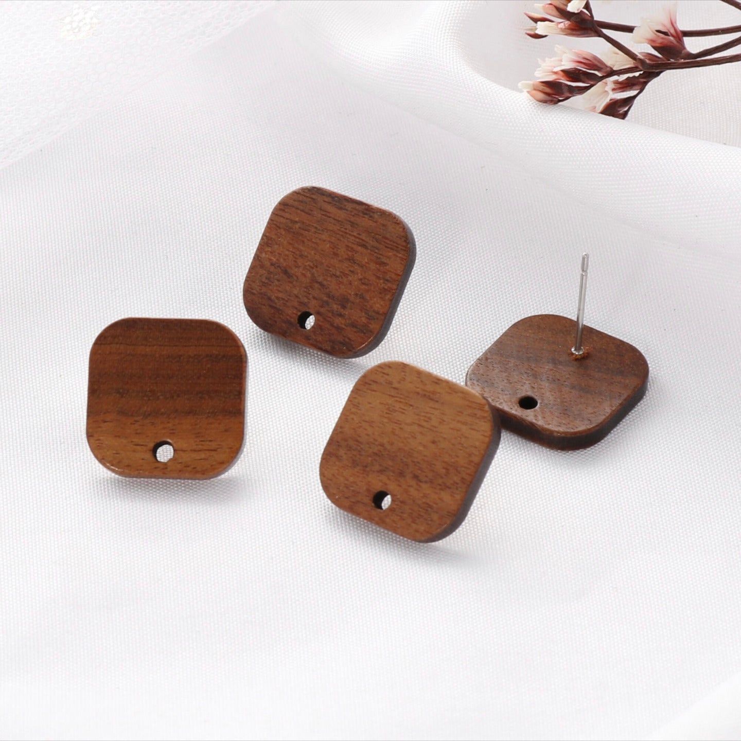 SS 795 wood post per pair