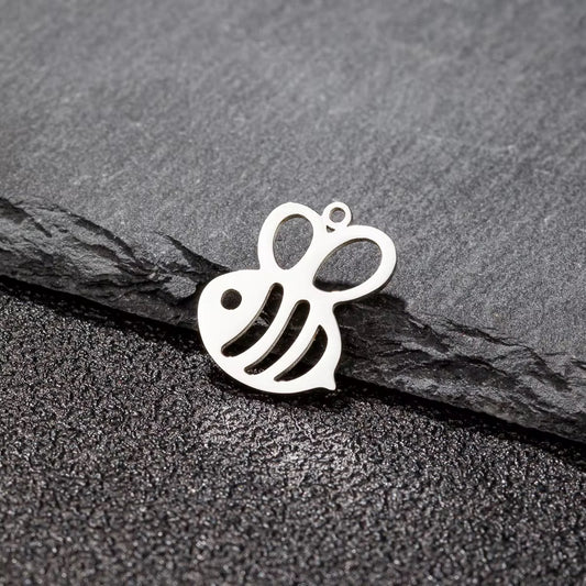 SC14E Bee Dainty Charm 18k gold PVD 316 Stainless steel ( 1 pc ) Anti tarnish ( 15*17 mm )